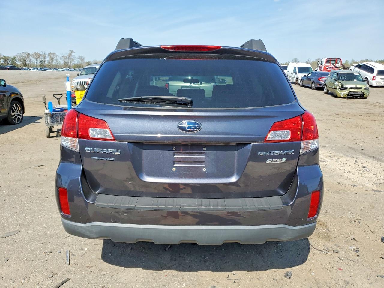 2013 SUBARU OUTBACK