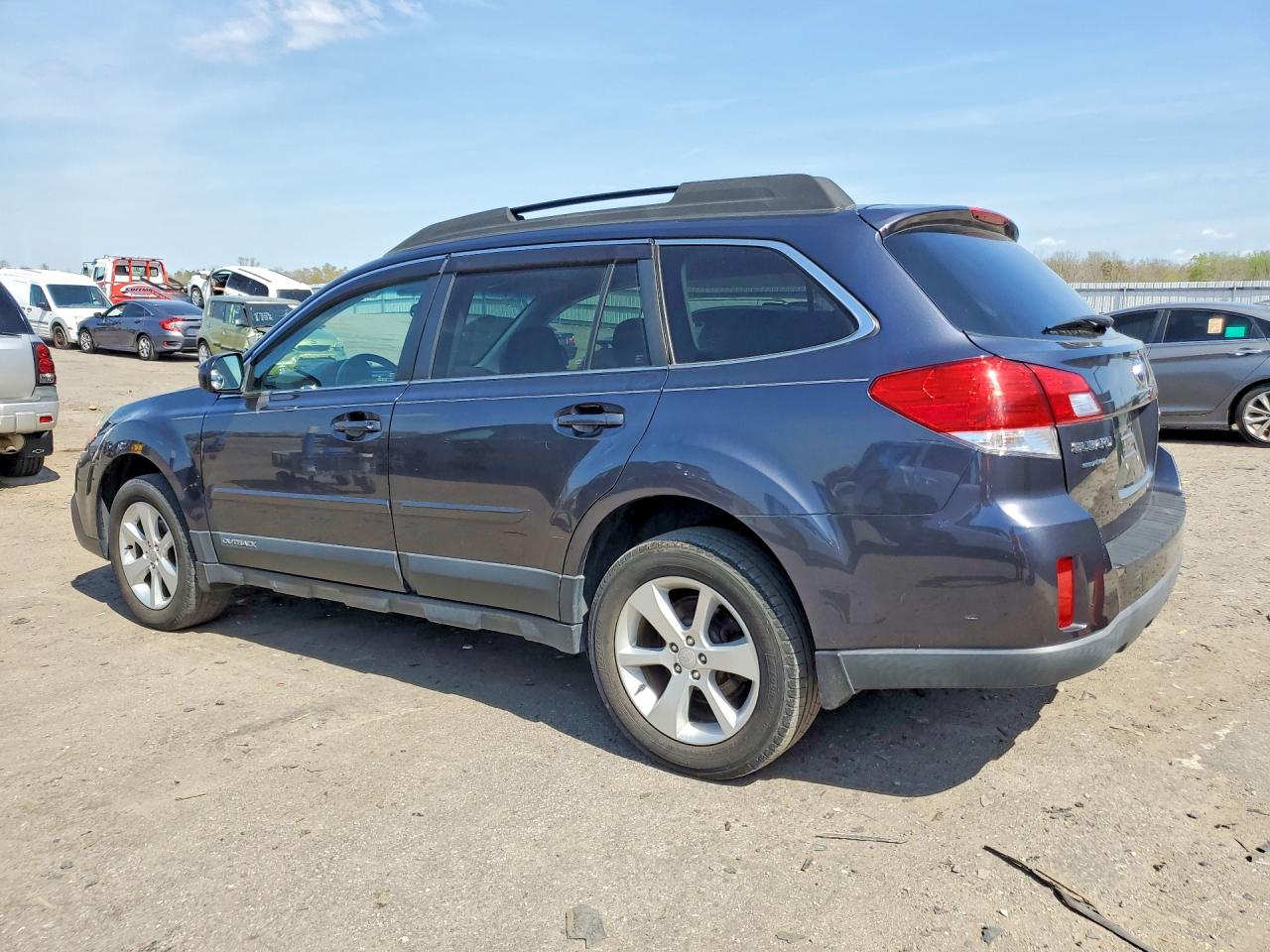 2013 SUBARU OUTBACK