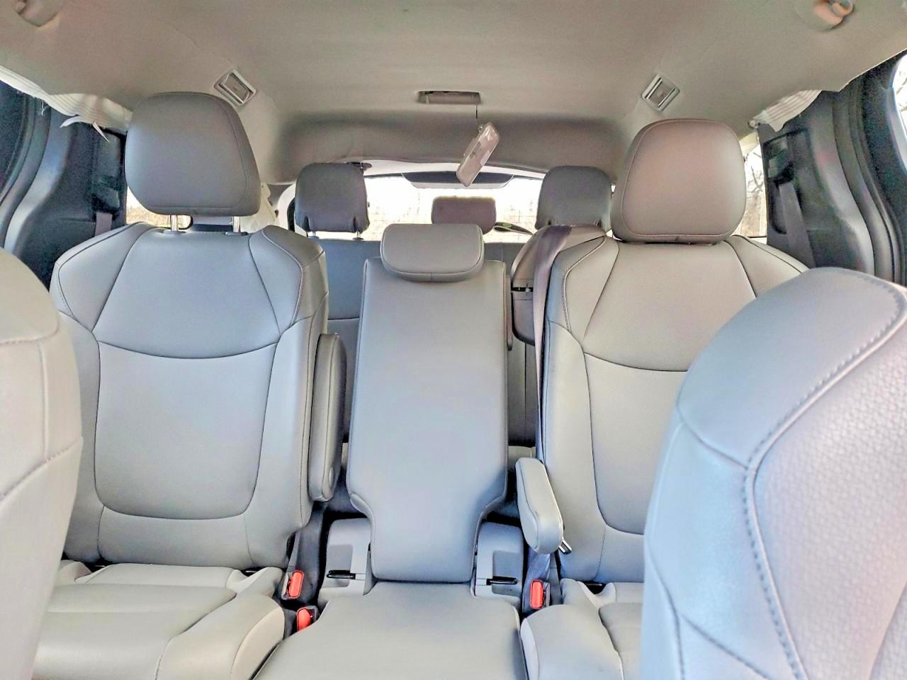 2025 TOYOTA SIENNA