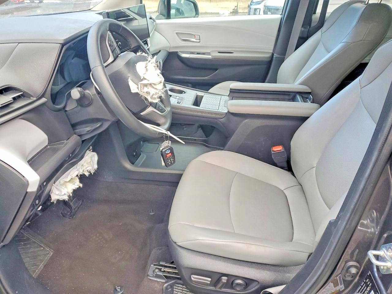 2025 TOYOTA SIENNA