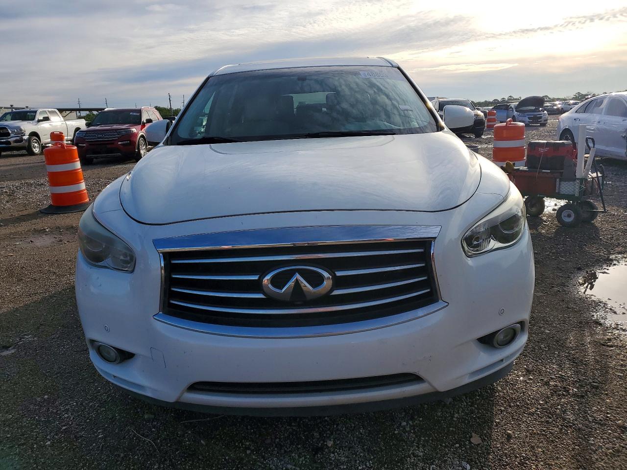 2013 INFINITI JX35