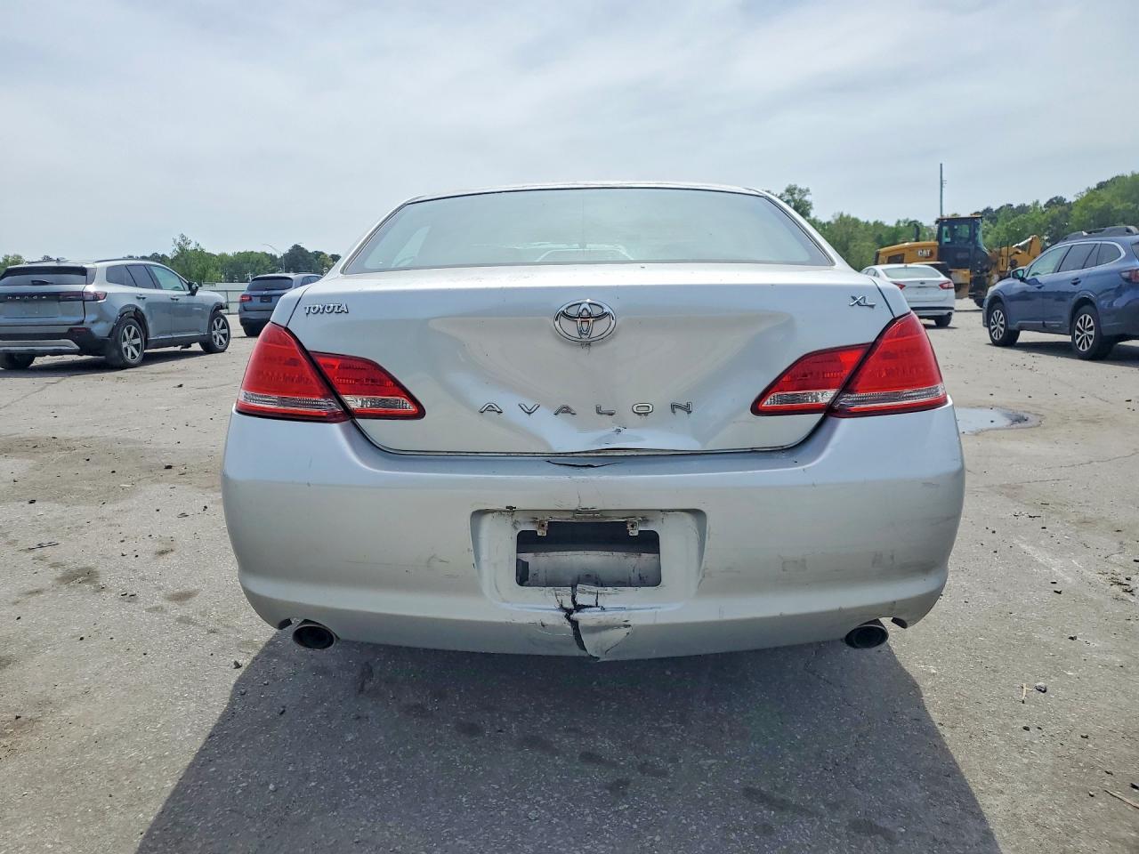 2007 TOYOTA AVALON
