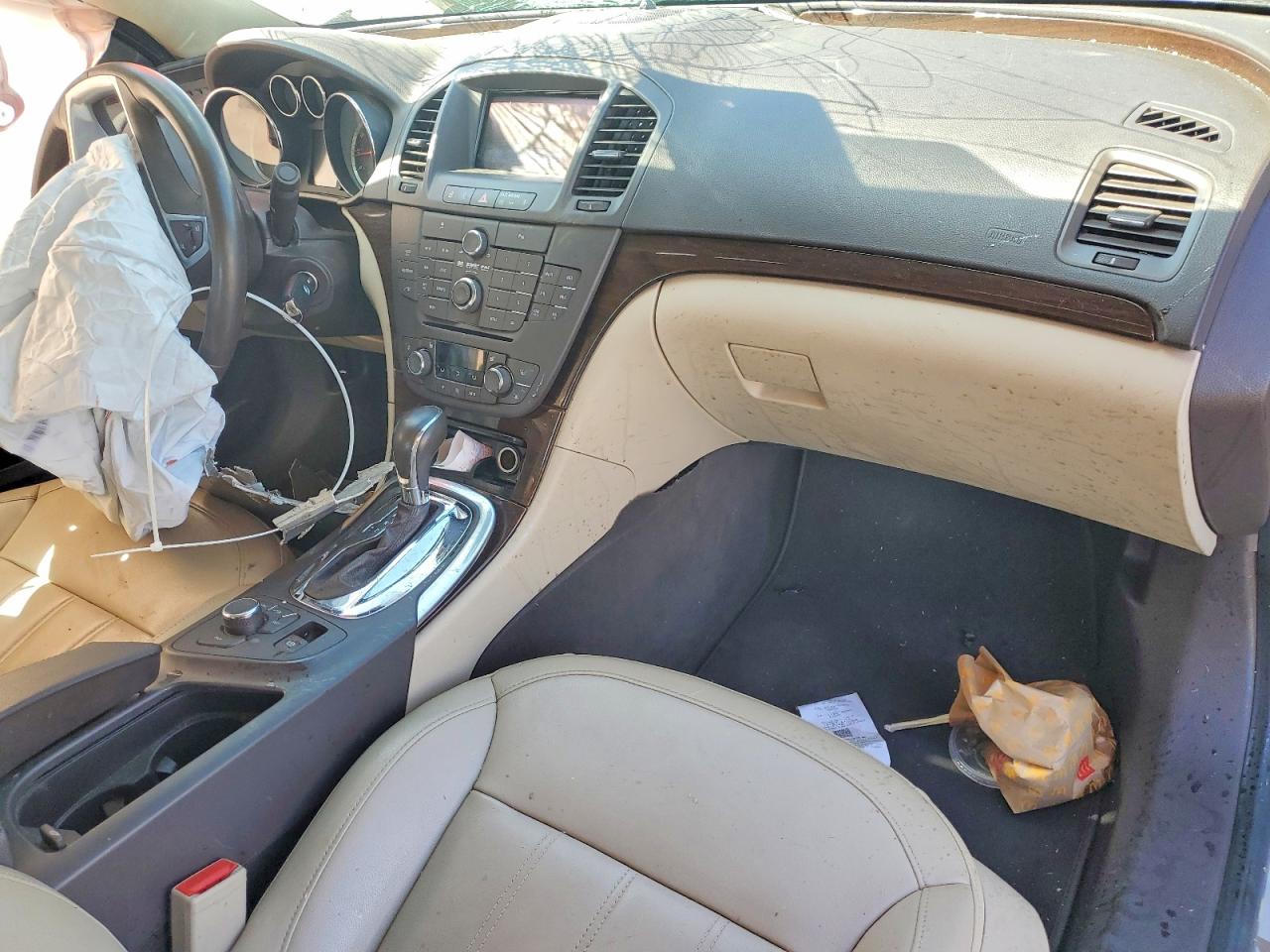 2011 BUICK REGAL