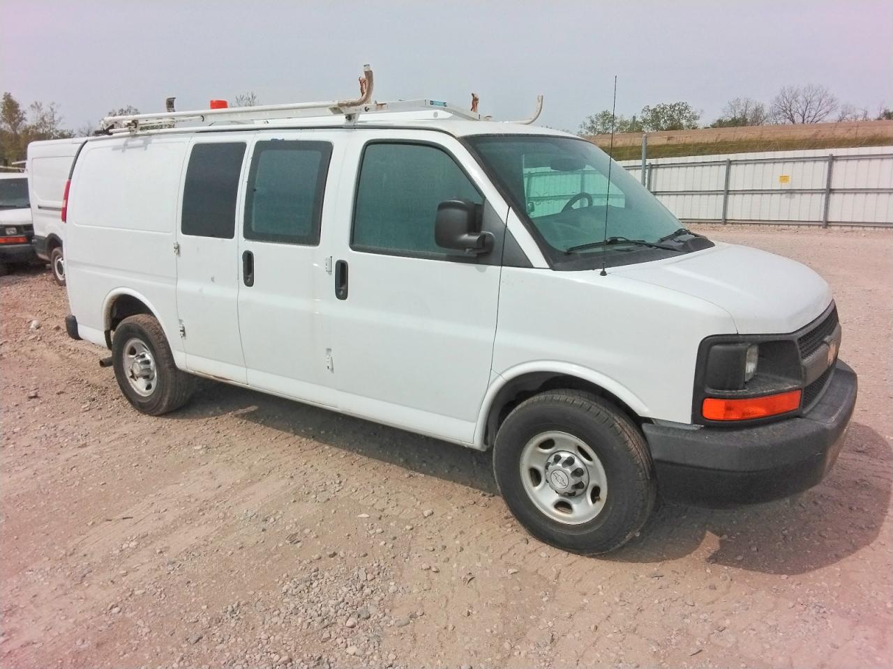 2014 CHEV EXPRESS