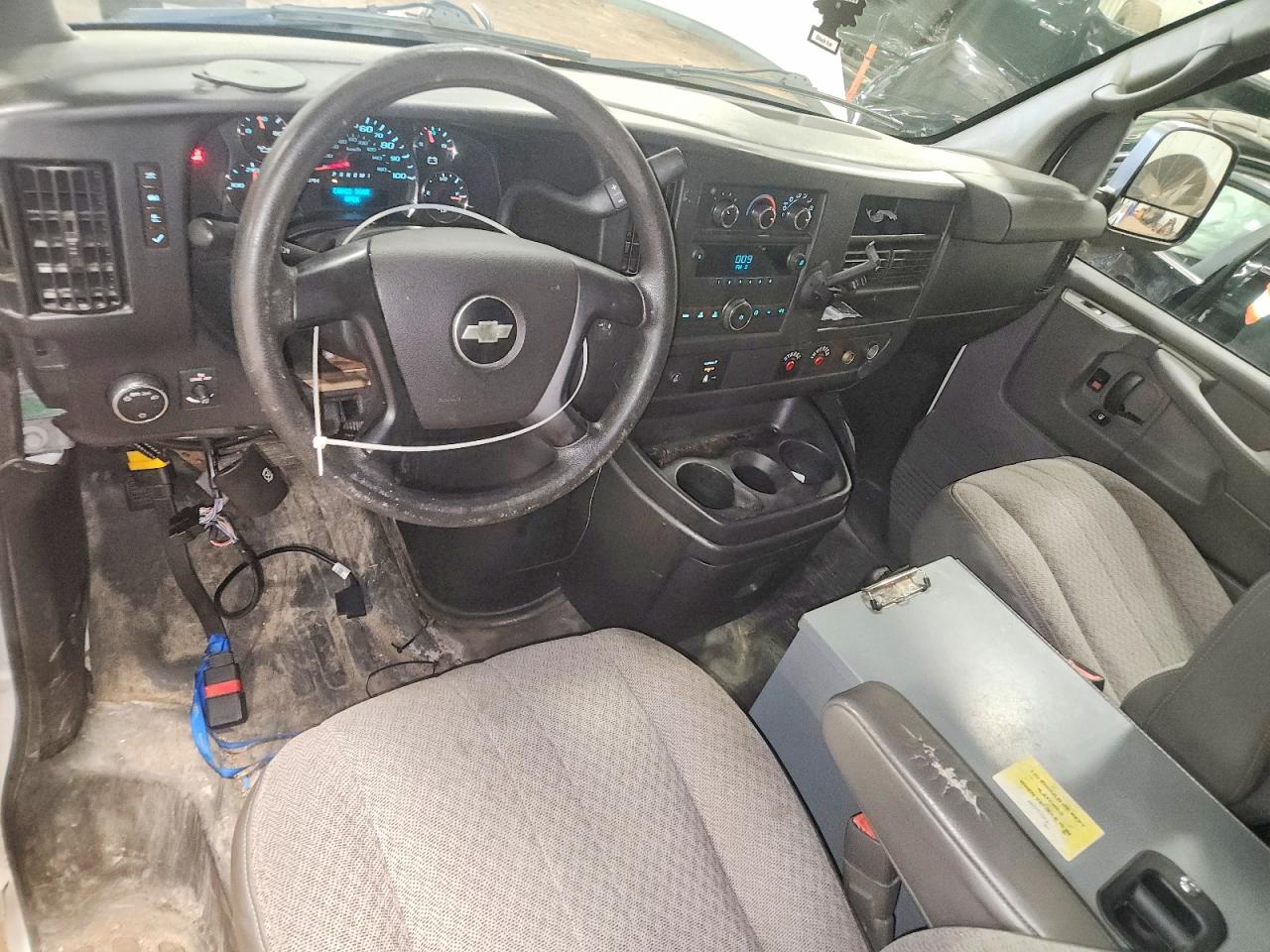 2014 CHEV EXPRESS