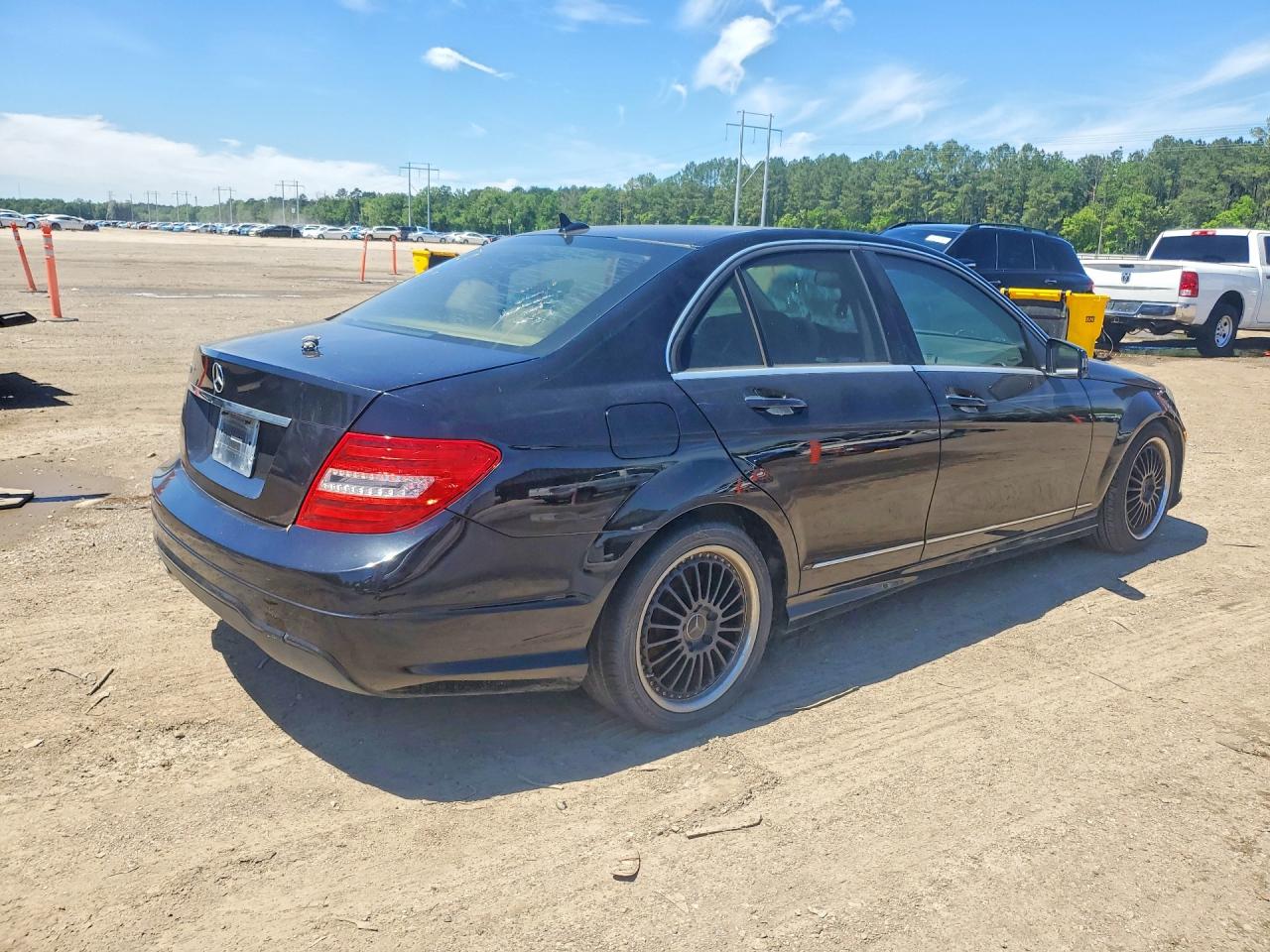 2013 MERCEDES-BENZ C-CLASS