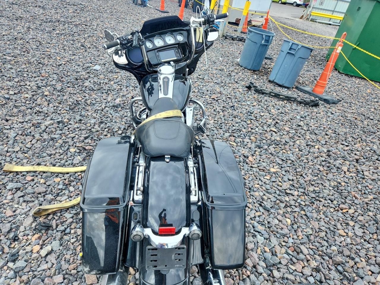 2017 HARLEY-DAVIDSON FL