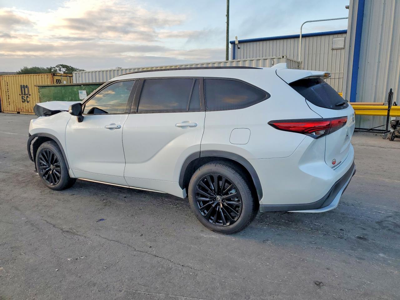 2023 TOYOTA HIGHLANDER