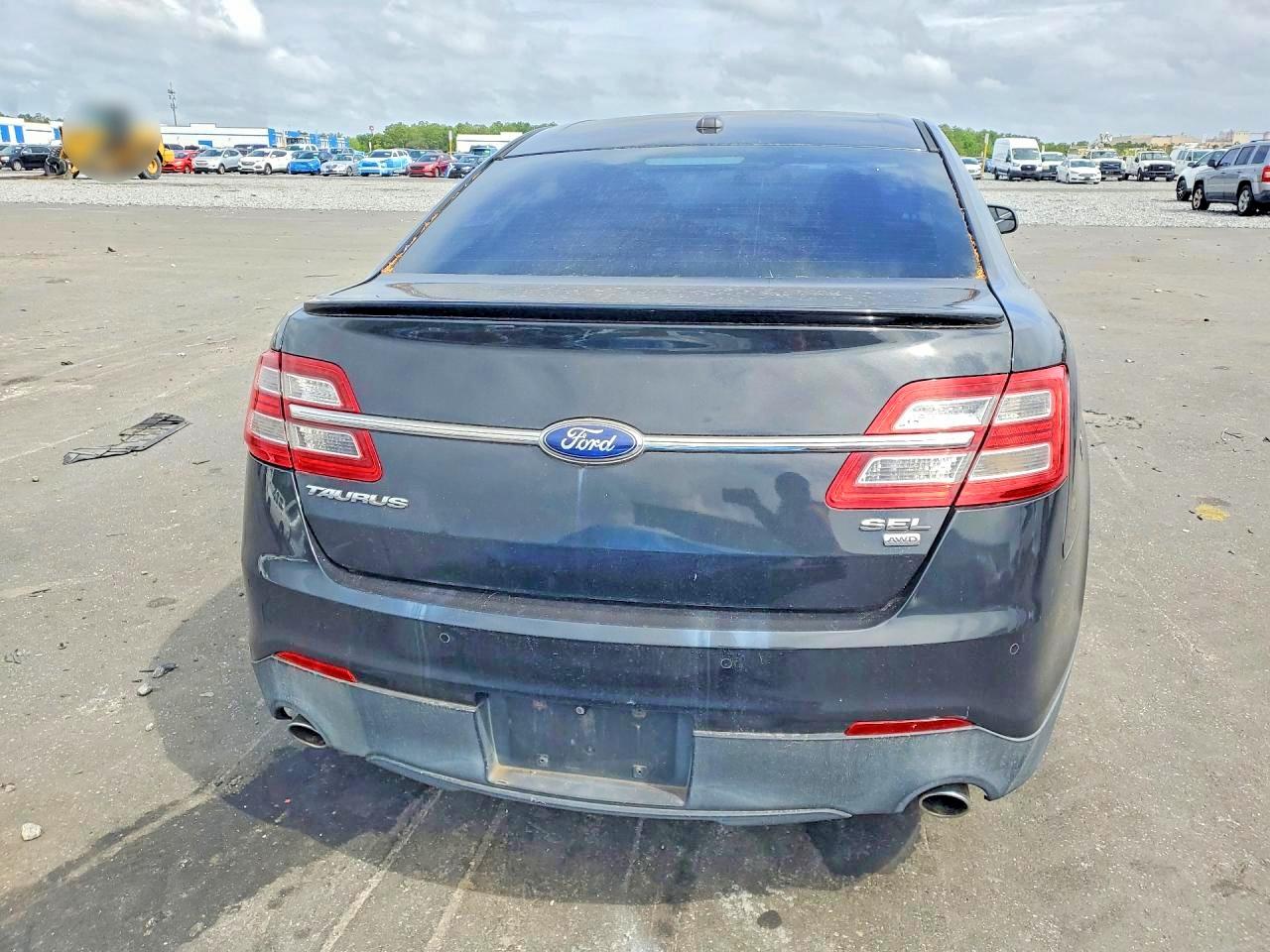 2013 FORD TAURUS