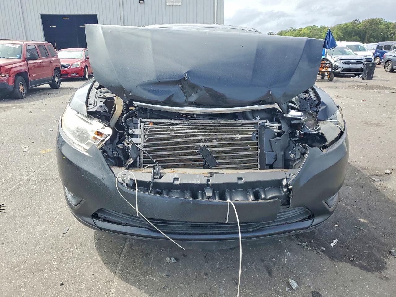 2013 FORD TAURUS