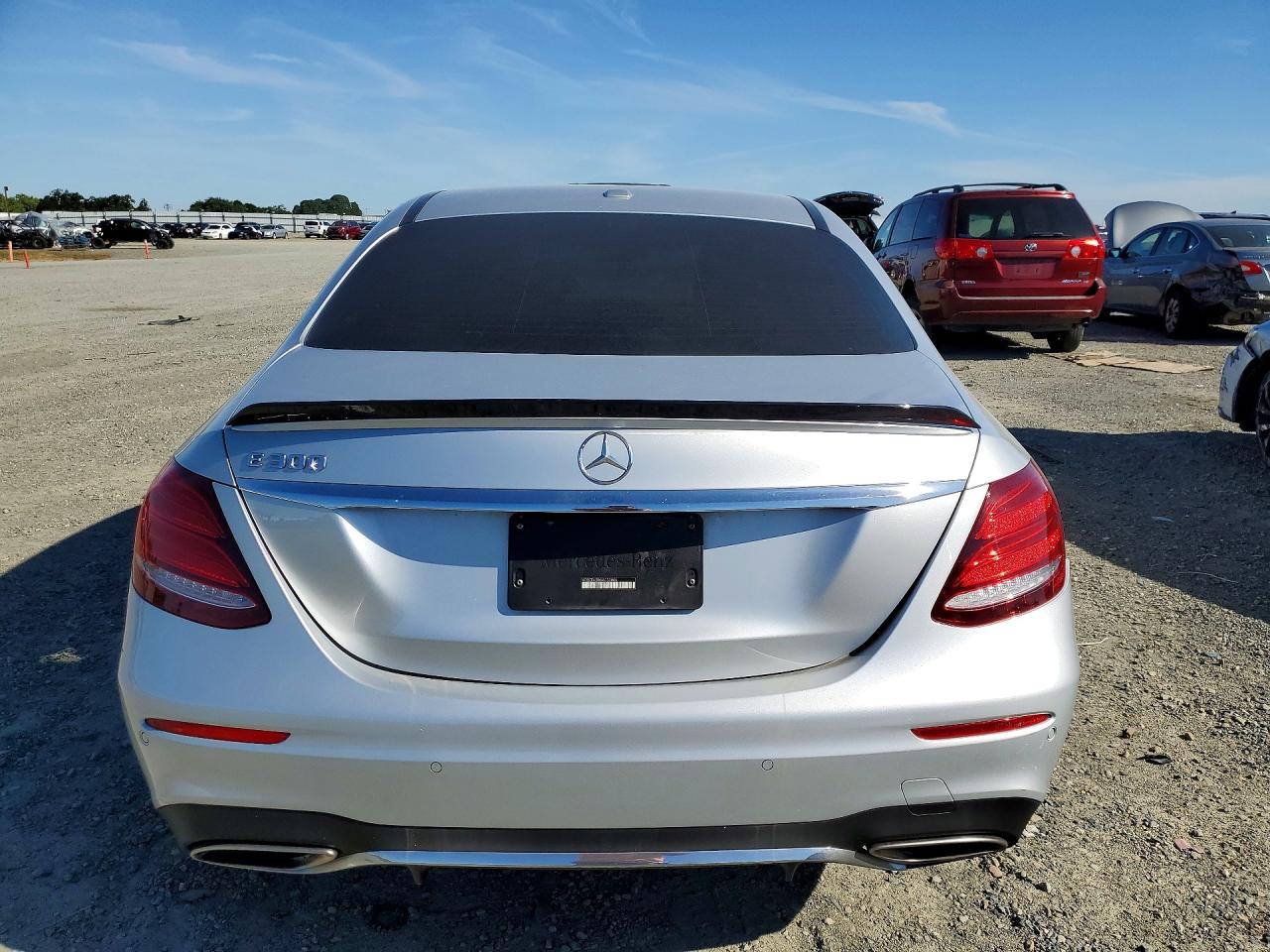 2017 MERCEDES-BENZ E-CLASS