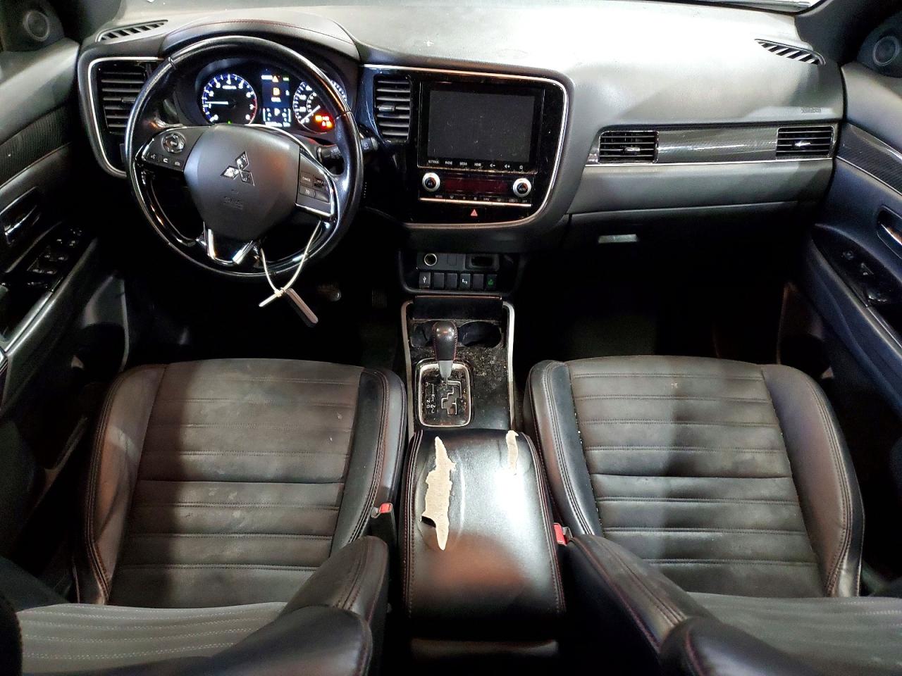 2020 MITSUBISHI OUTLANDER