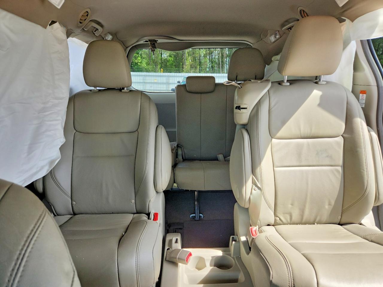 2015 TOYOTA SIENNA