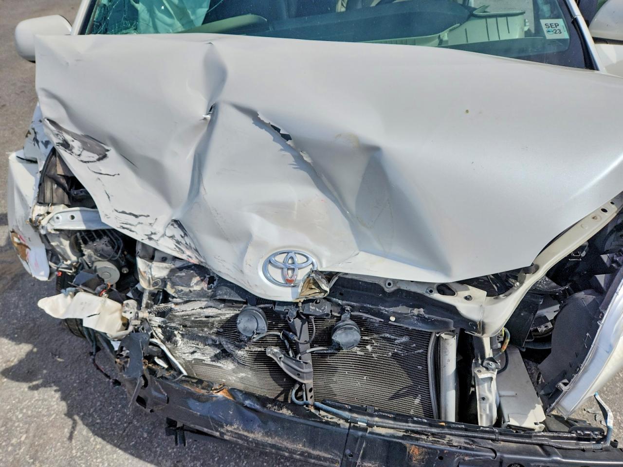 2015 TOYOTA SIENNA