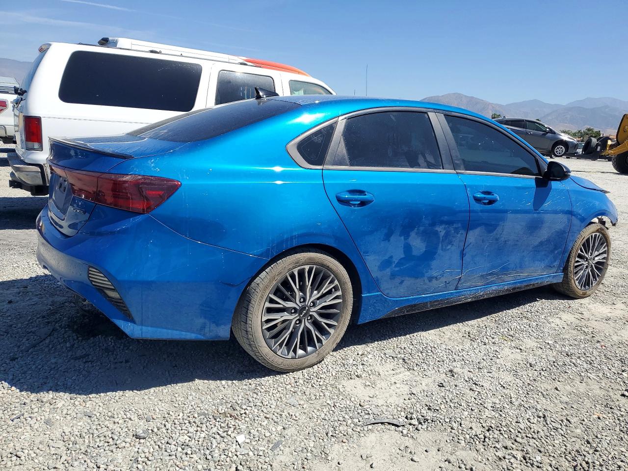 2023 KIA FORTE