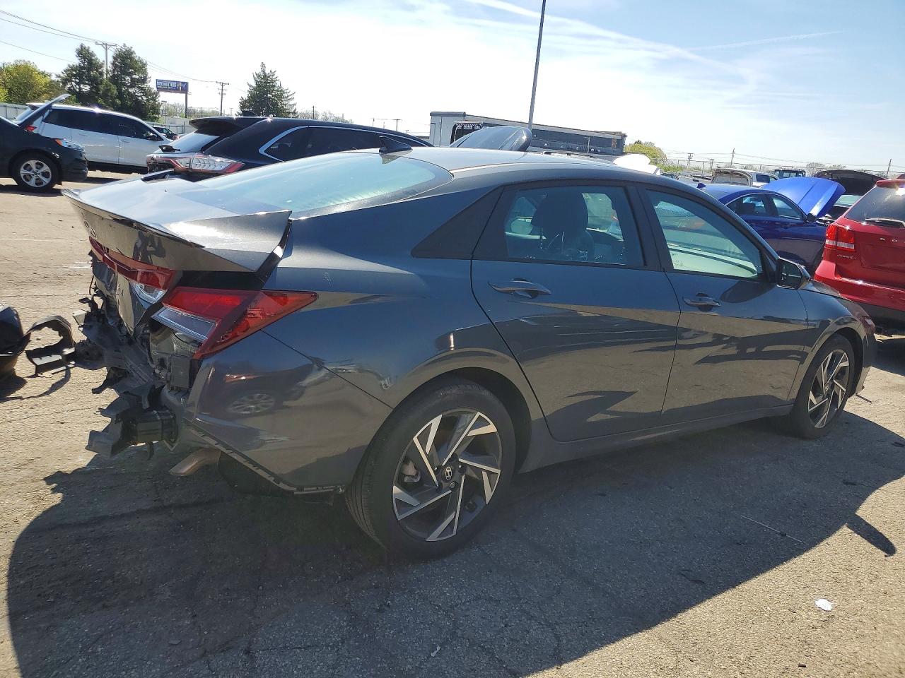 2025 HYUNDAI ELANTRA