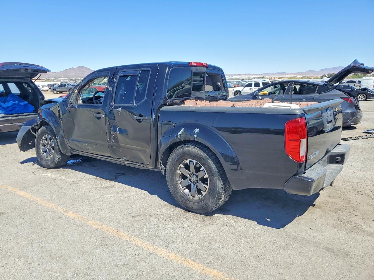 2016 NISSAN FRONTIER
