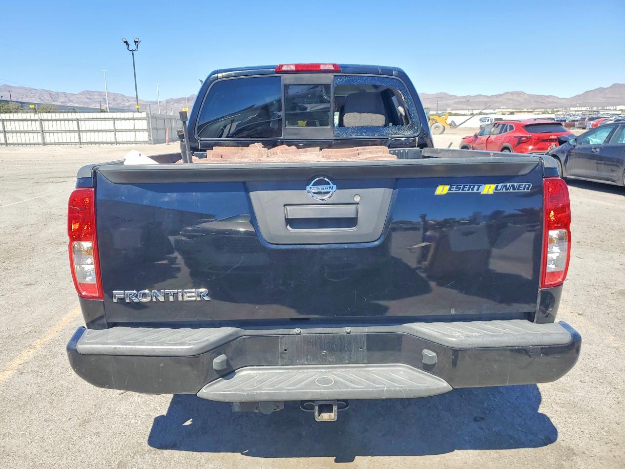 2016 NISSAN FRONTIER