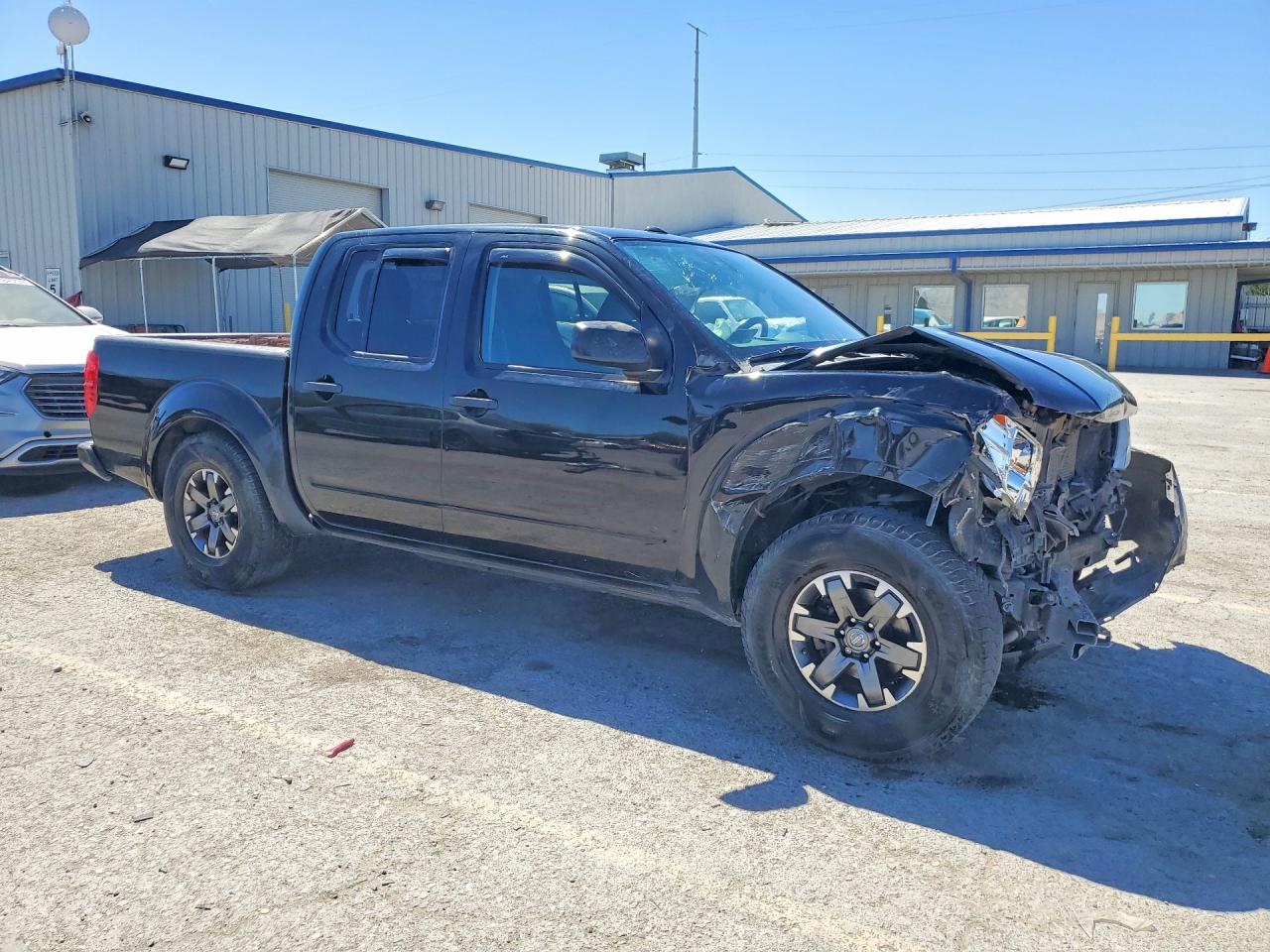 2016 NISSAN FRONTIER
