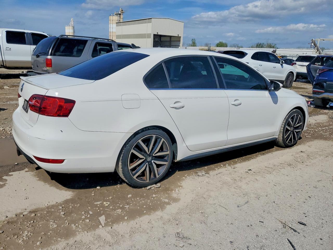2012 VOLKSWAGEN JETTA