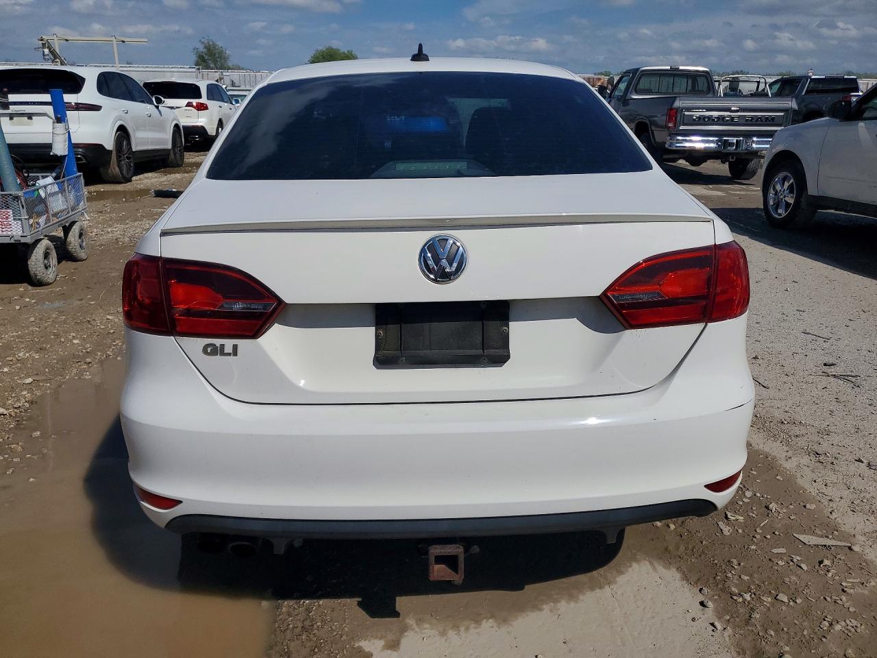 2012 VOLKSWAGEN JETTA