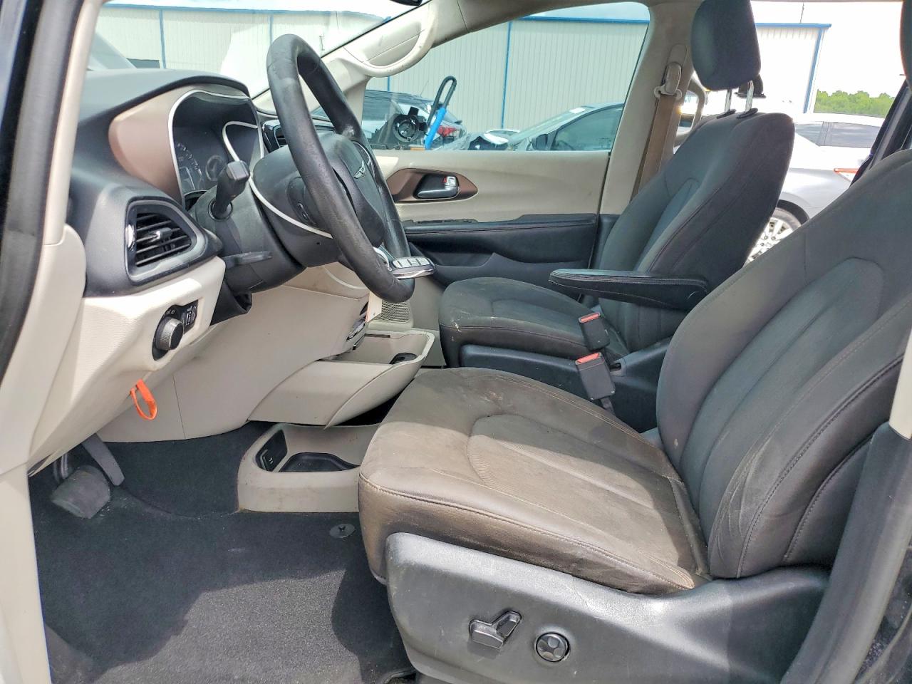 2017 CHRYSLER PACIFICA