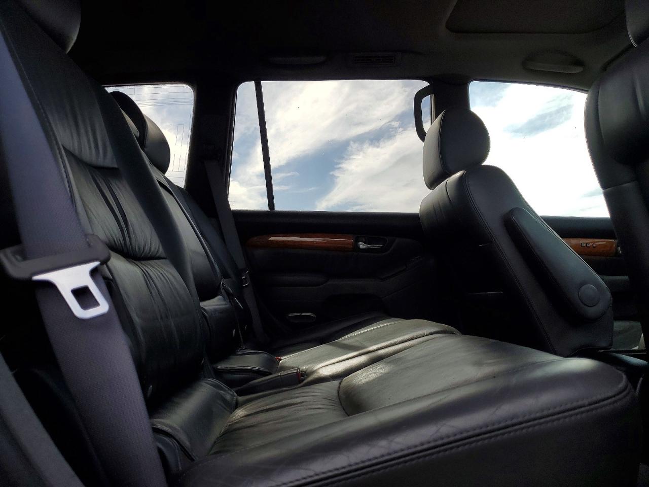 2005 LEXUS GX