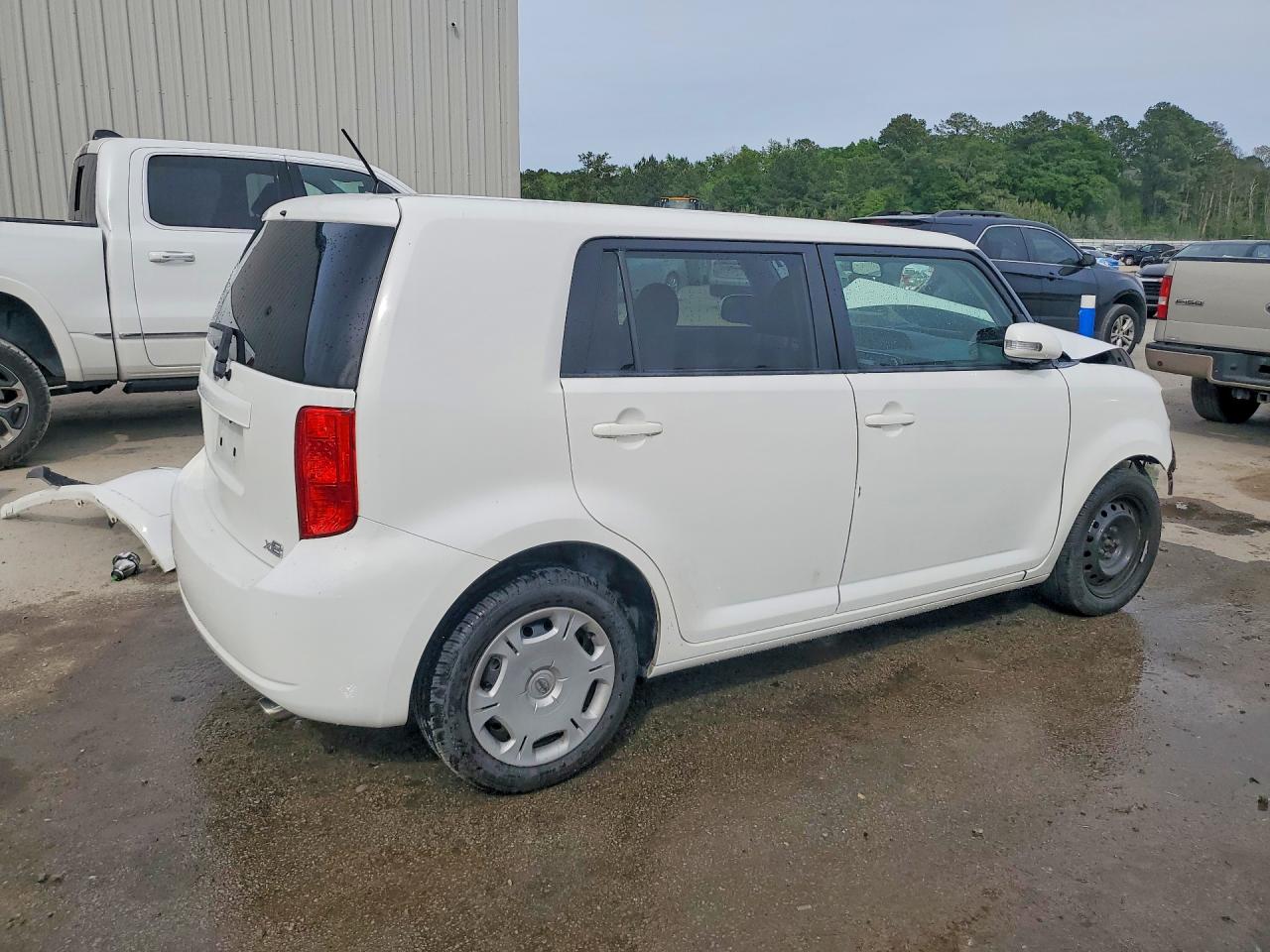 2009 SCION XB
