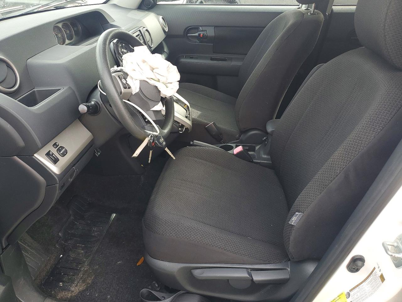 2009 SCION XB