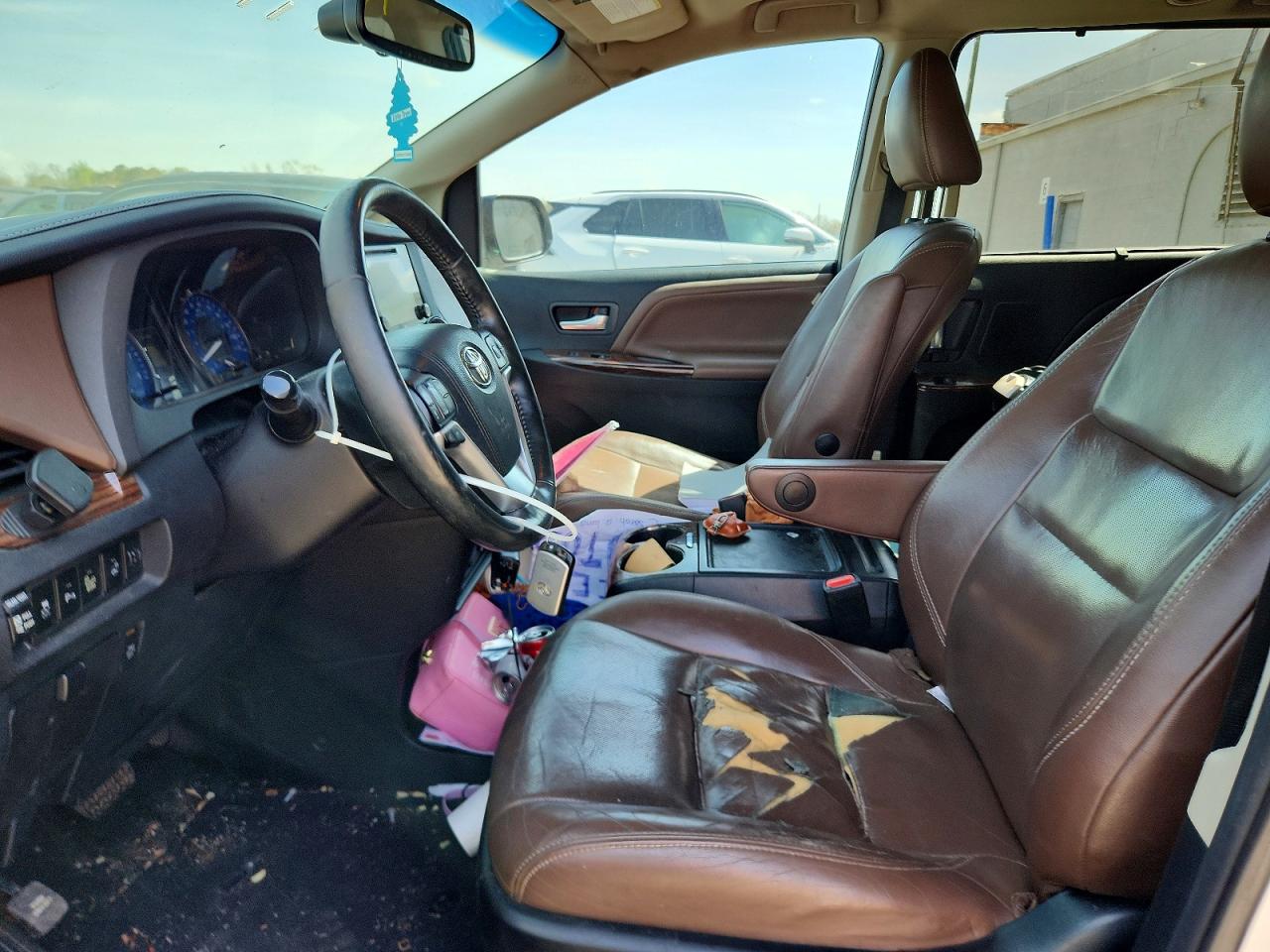 2015 TOYOTA SIENNA