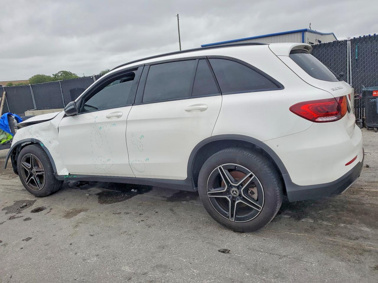2020 MERCEDES-BENZ GLC-CLASS