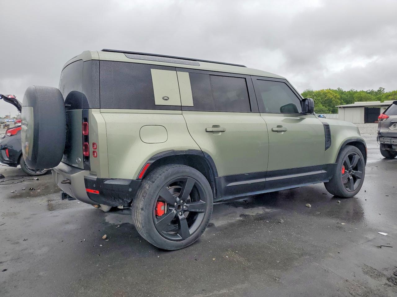 2022 LAND ROVER DEFENDER