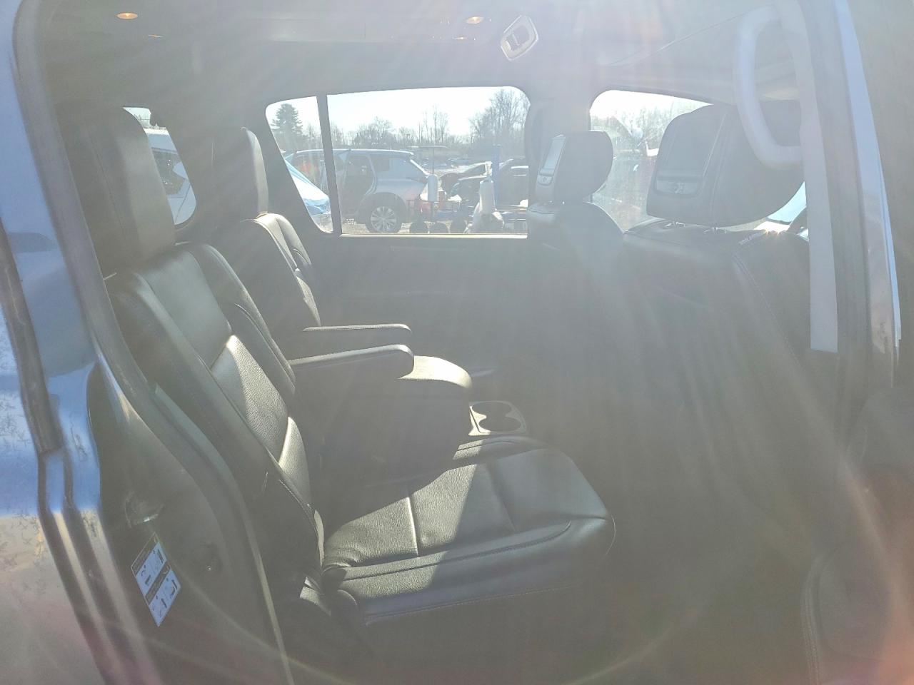 2014 NISSAN ARMADA
