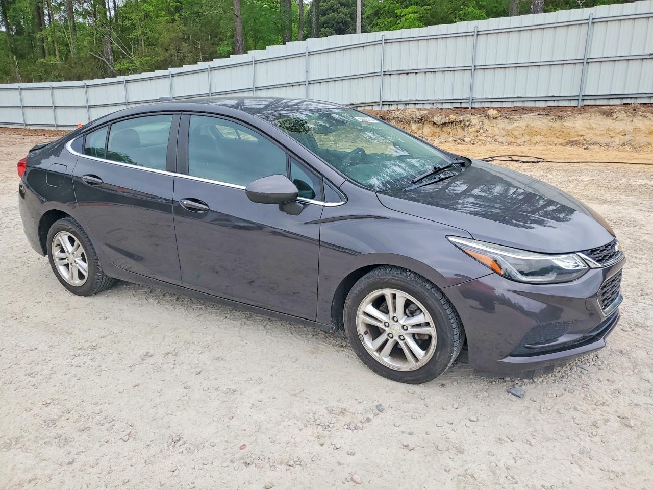2017 CHEVROLET CRUZE