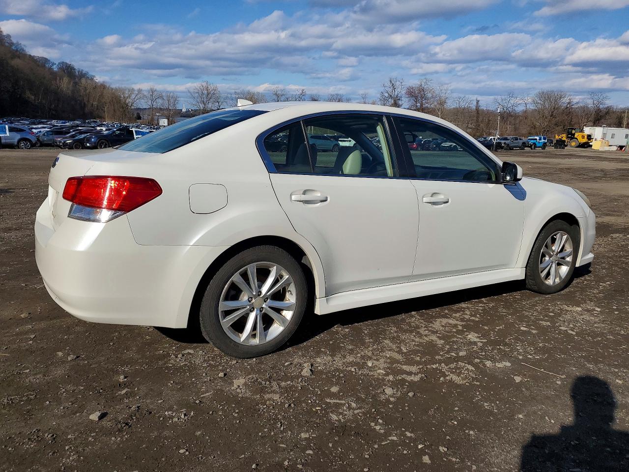 2013 SUBARU LEGACY