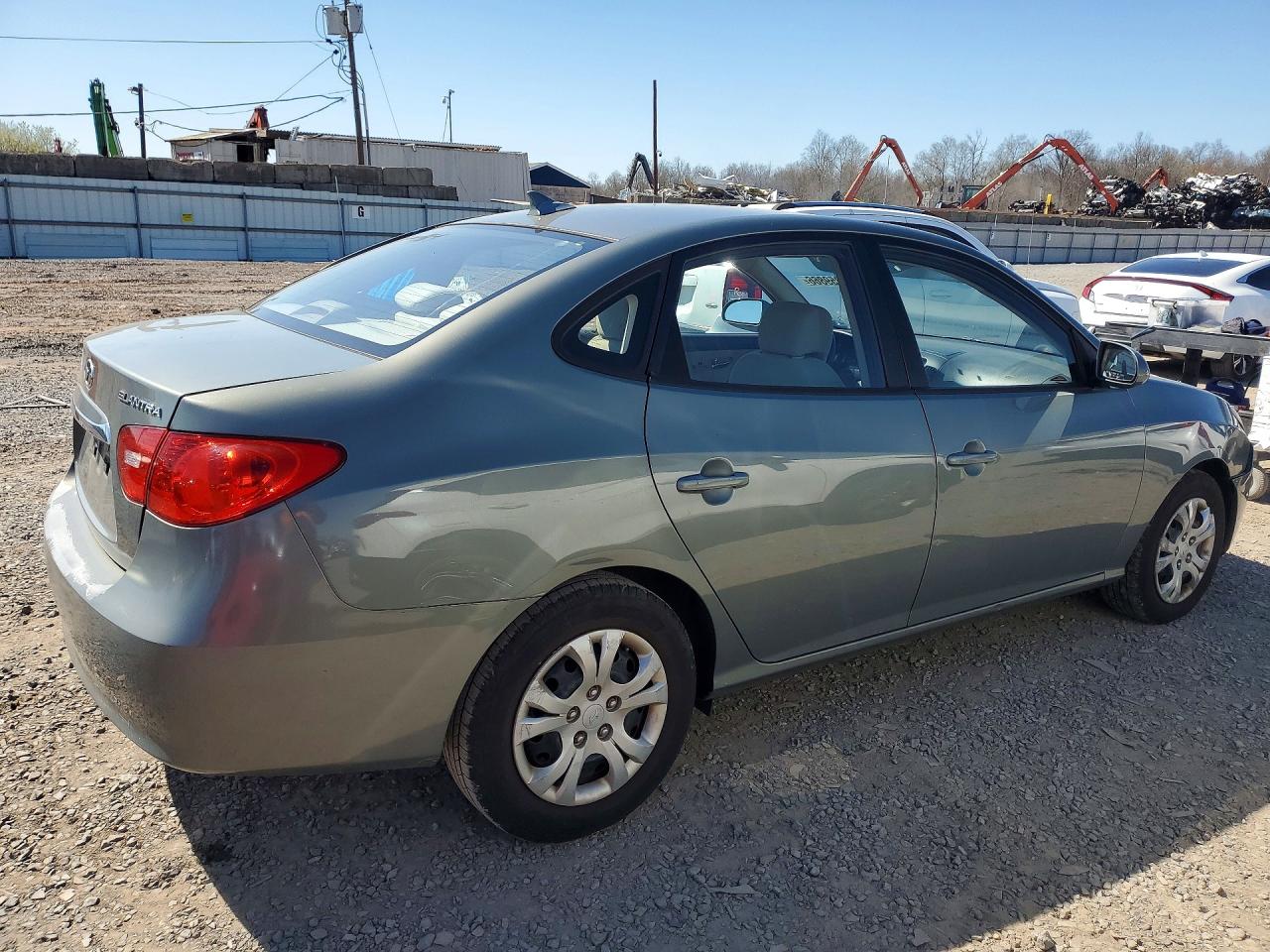 2010 HYUNDAI ELANTRA