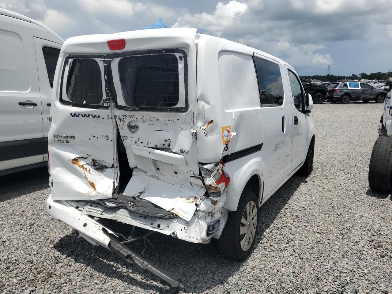 2017 NISSAN NV