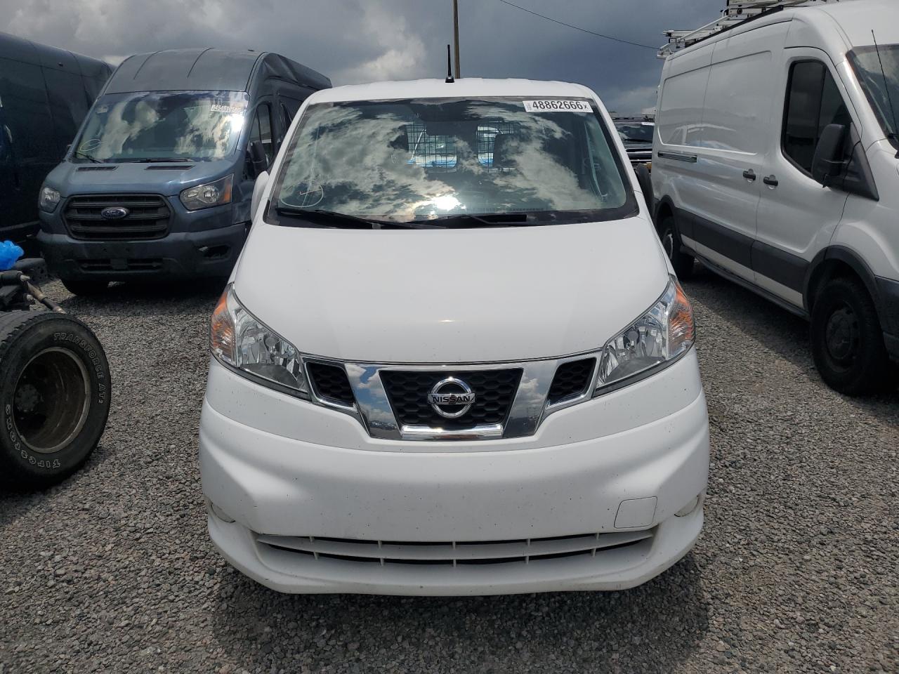 2017 NISSAN NV