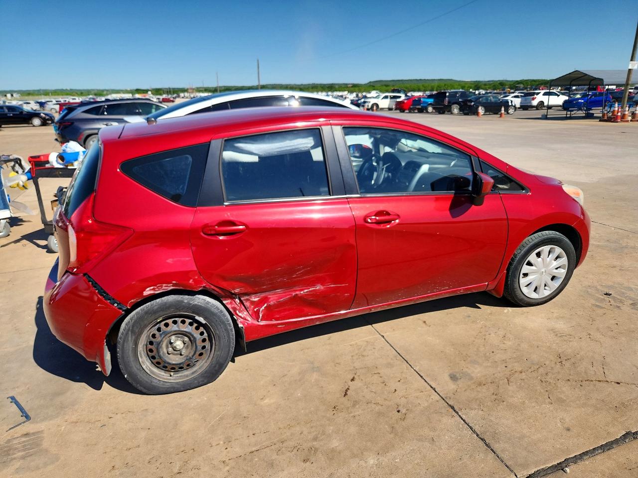 2015 NISSAN VERSA