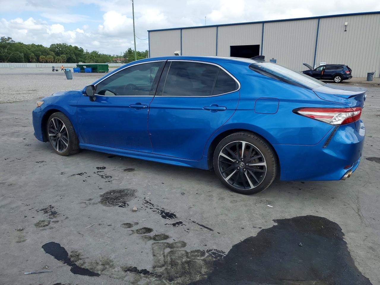 2019 TOYOTA CAMRY