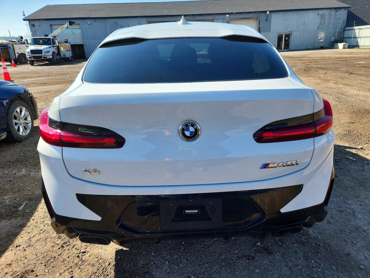 2023 BMW X4
