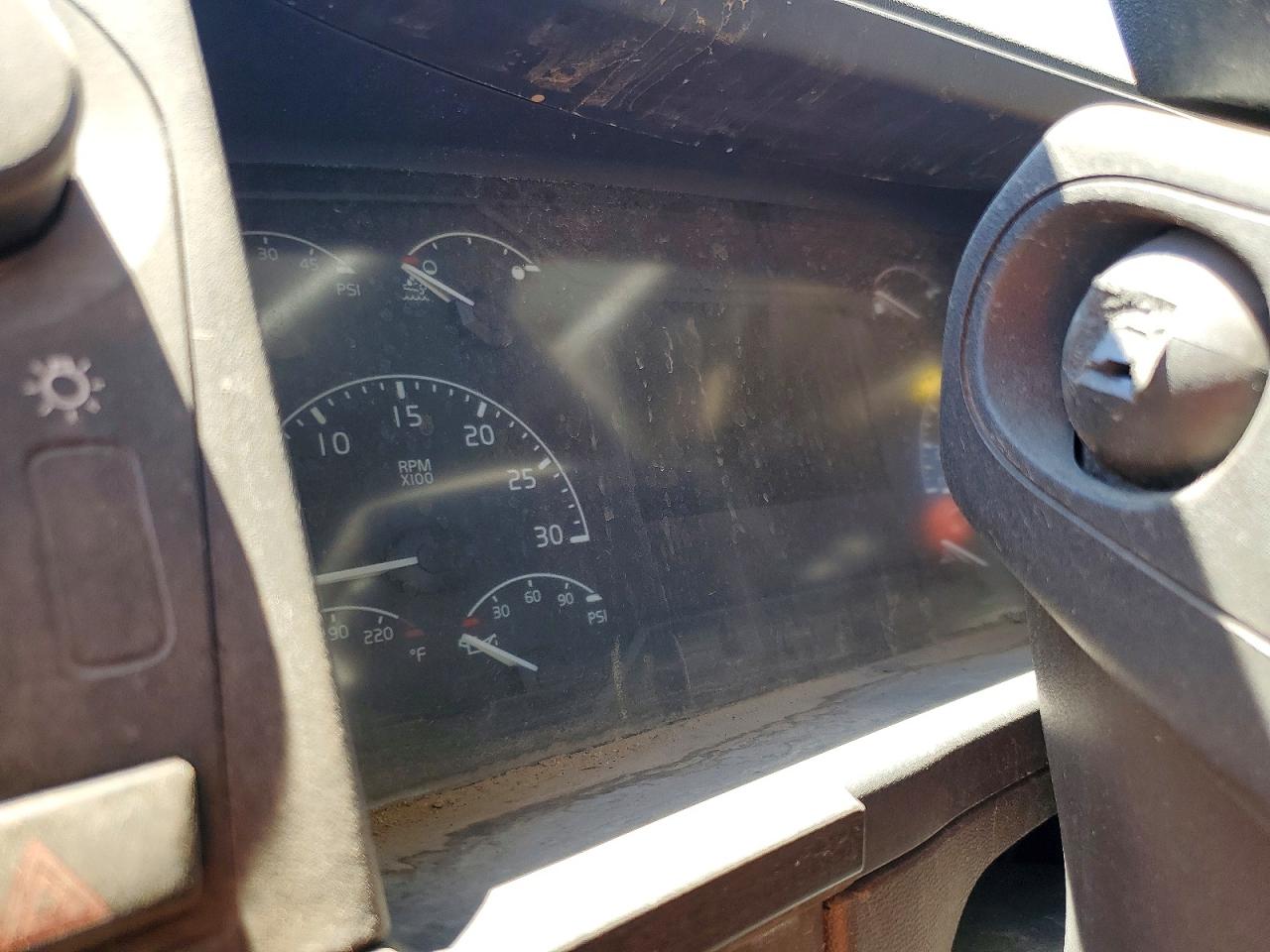 2021 VOLV VN