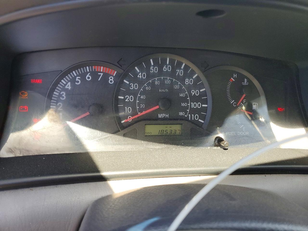 2004 TOYOTA COROLLA
