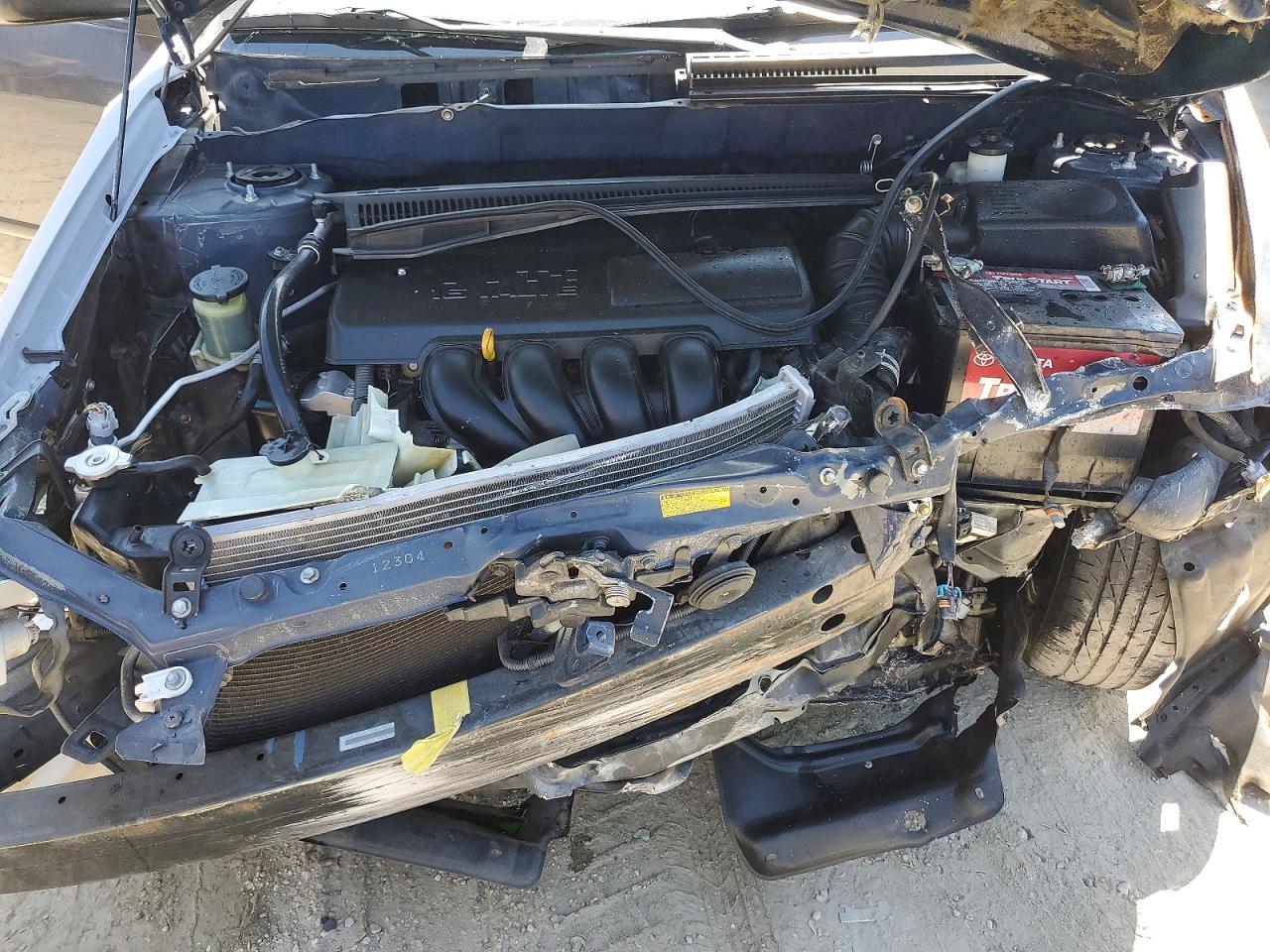 2004 TOYOTA COROLLA