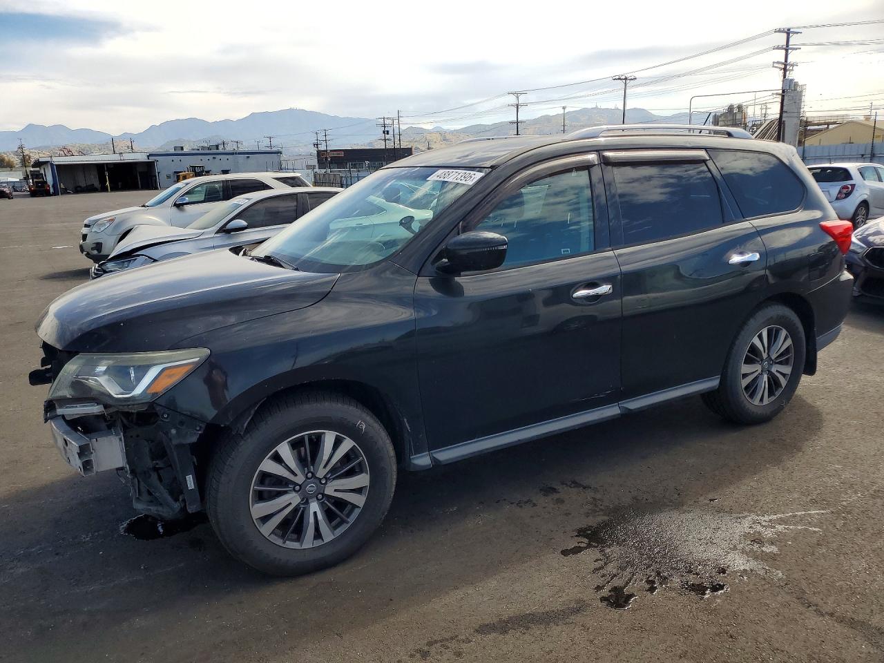 2017 NISSAN PATHFINDER