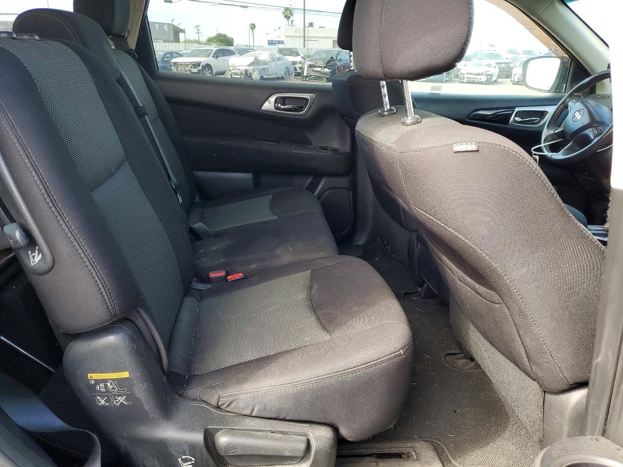 2017 NISSAN PATHFINDER