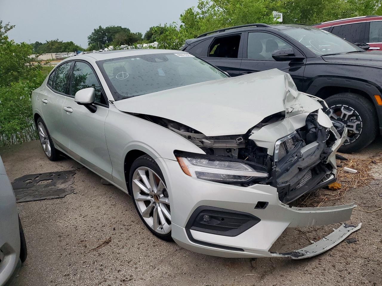 2021 VOLVO S60