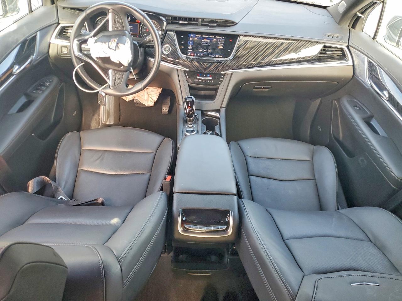 2024 CADILLAC XT6