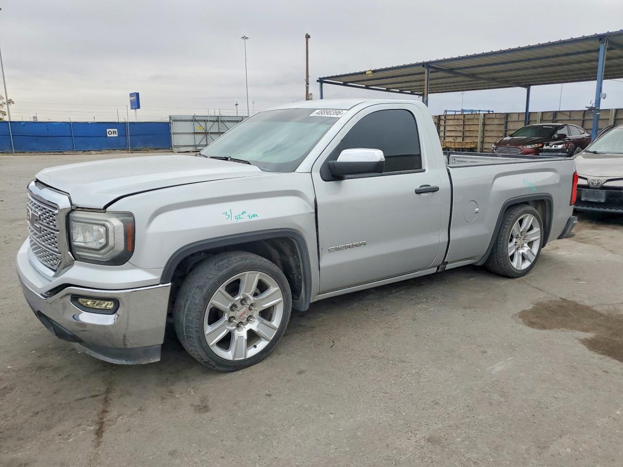 2016 GMC SIERRA