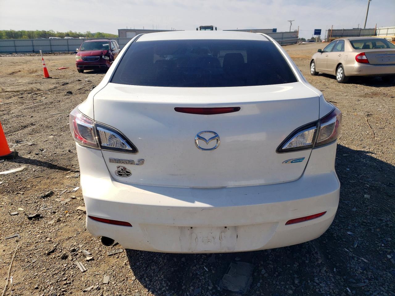 2013 MAZDA 3